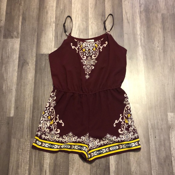 Dresses & Skirts - NWOT maroon and yellow romper size large